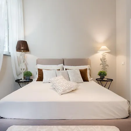 Historical Gem In The Heart Of Apartman *