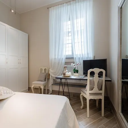 Apartman Historical Gem In The Heart Of Lucca